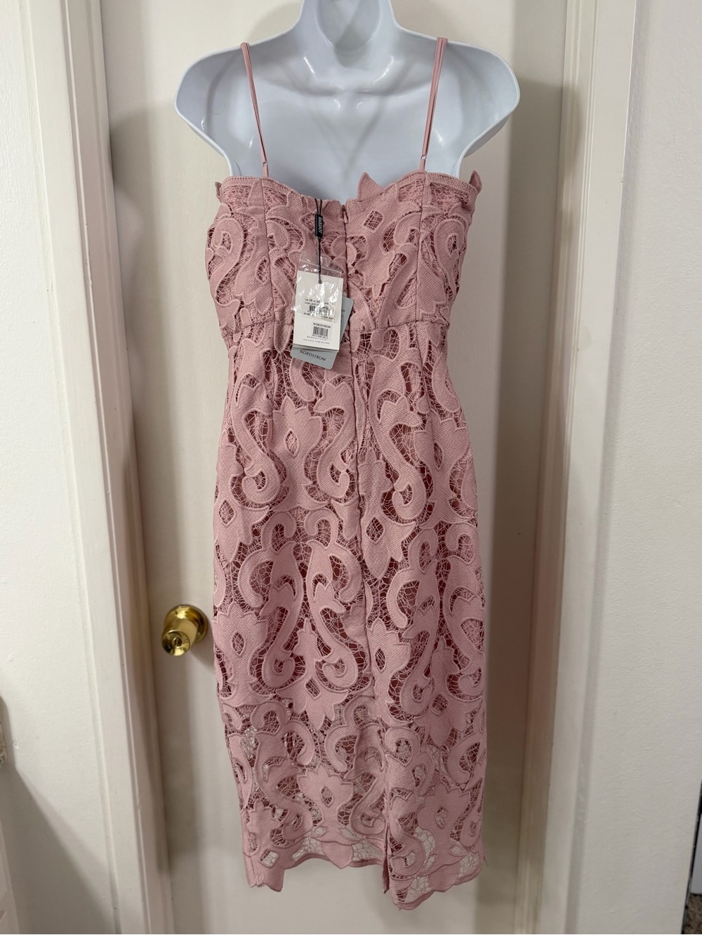 Bardot Lina Lace Dress in Pink Rose - Picture 10 of 10